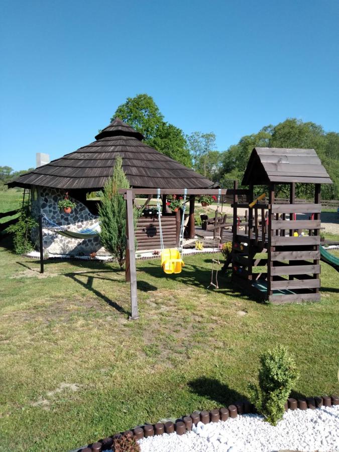Domek Na Prerii Ustrzyki Dolne Exterior photo
